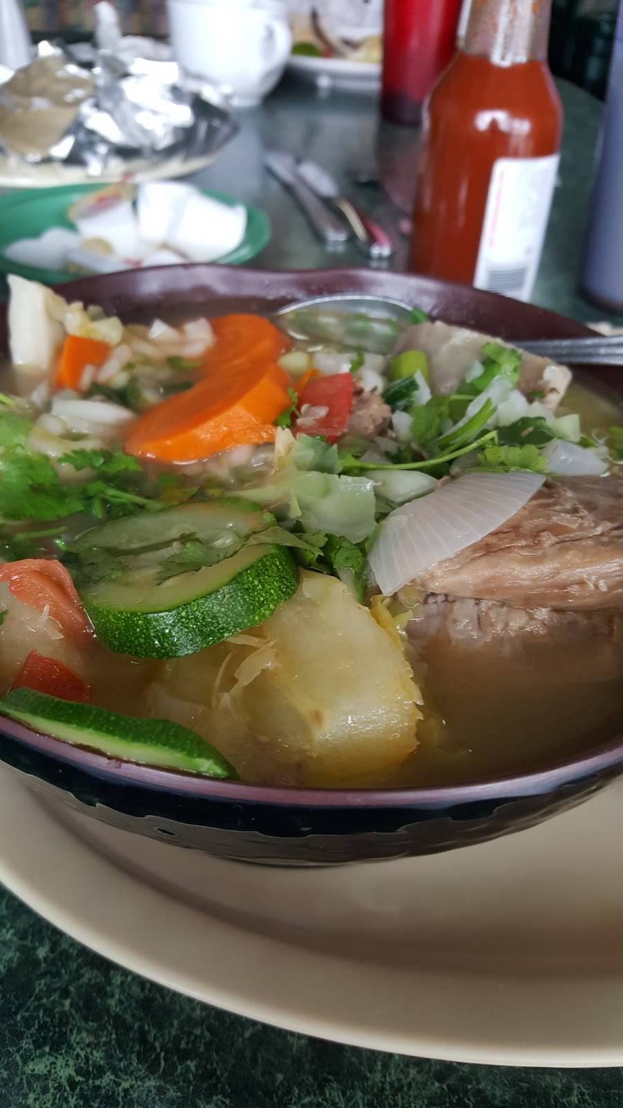 El Metapaneco II | restaurant | 1352 N Avalon Blvd, Wilmington, CA 90744, USA | 3105229648 OR +1 310-522-9648