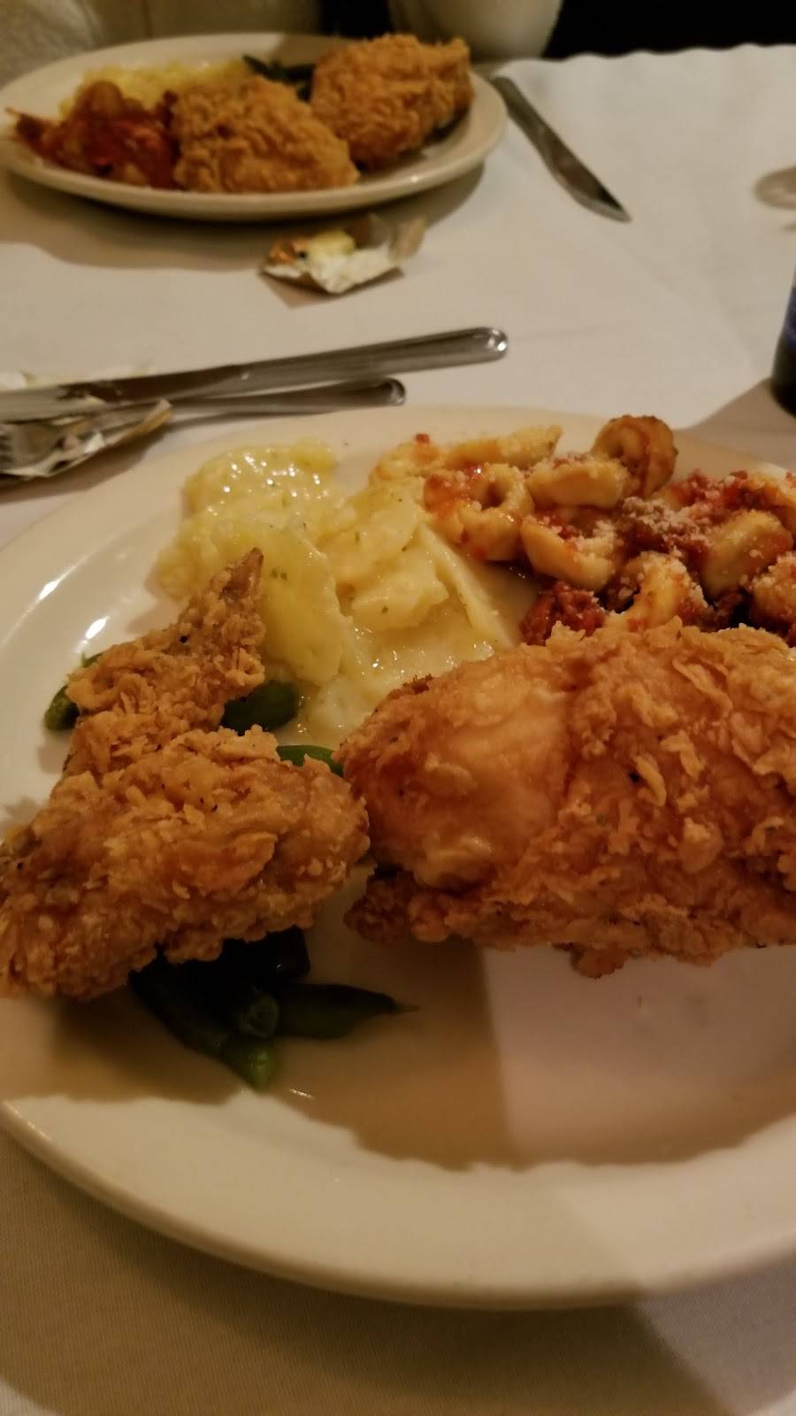 Verucchis Ristorante | restaurant | 600 N Greenwood St, Spring Valley, IL 61362, USA | 8156636431 OR +1 815-663-6431