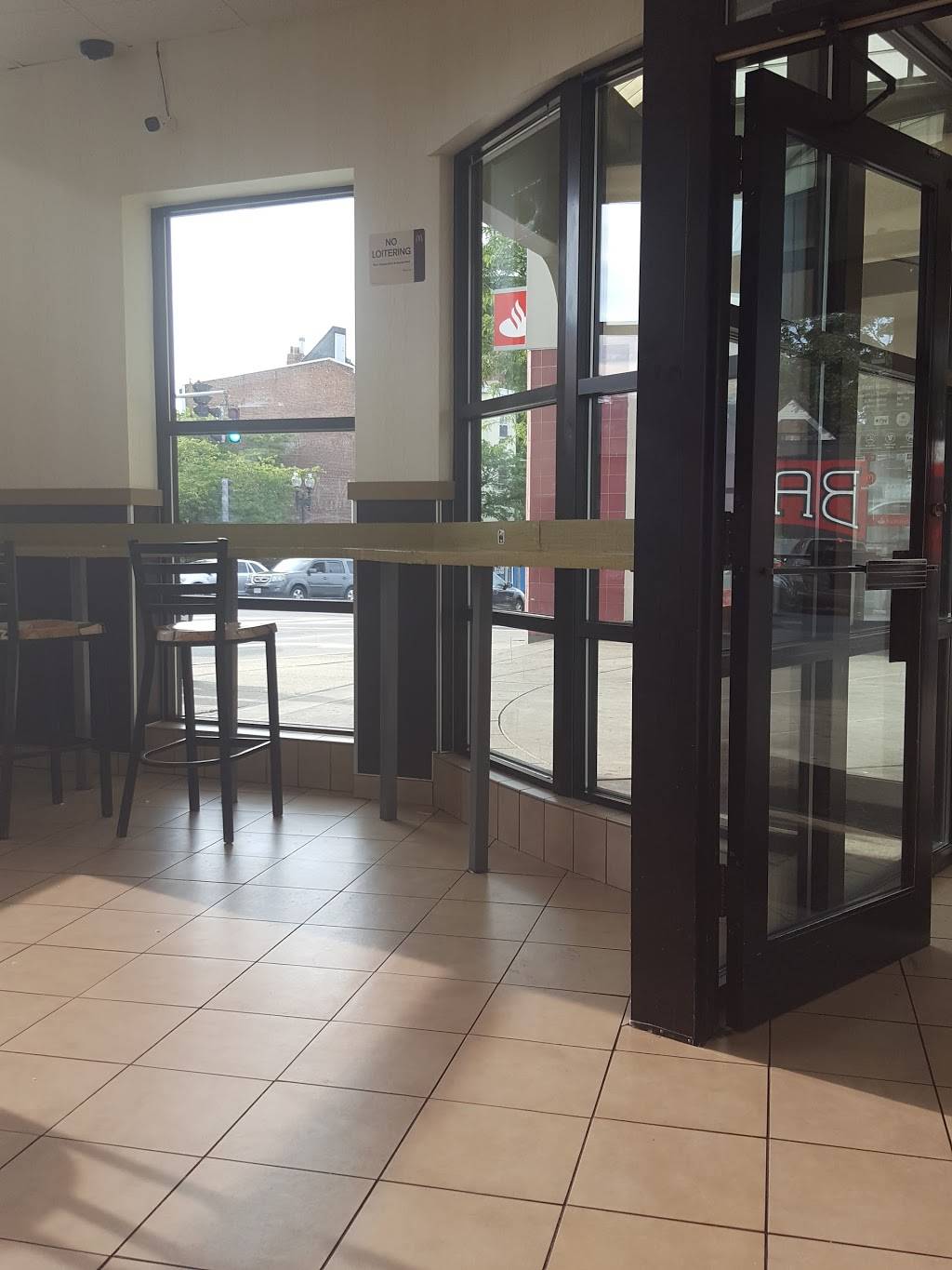 McDonalds | cafe | 3064 Washington St, Roxbury, MA 02119, USA | 6174420475 OR +1 617-442-0475