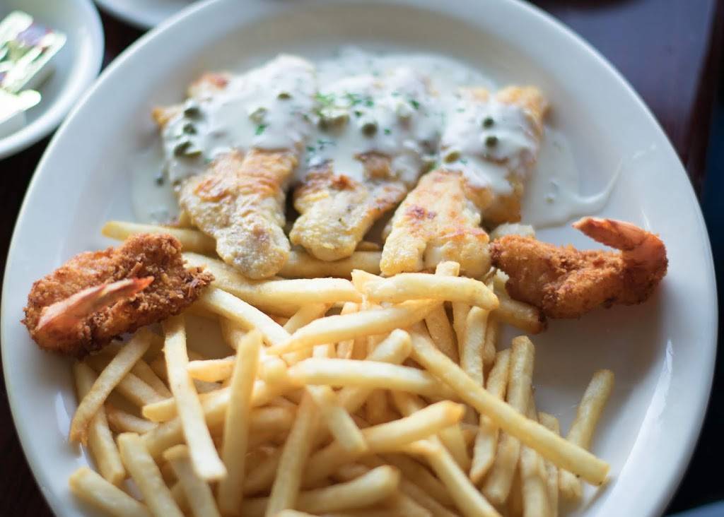 Crab Louies Bistro | restaurant | 46 Wharf 1 # 1, Monterey, CA 93940, USA | 8316551173 OR +1 831-655-1173