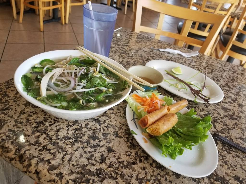 Pho Saigon Noodle House | restaurant | 13610 West Airport Boulevard Suite 100 Suite 100, Sugar Land, TX 77478, USA | 2812776888 OR +1 281-277-6888