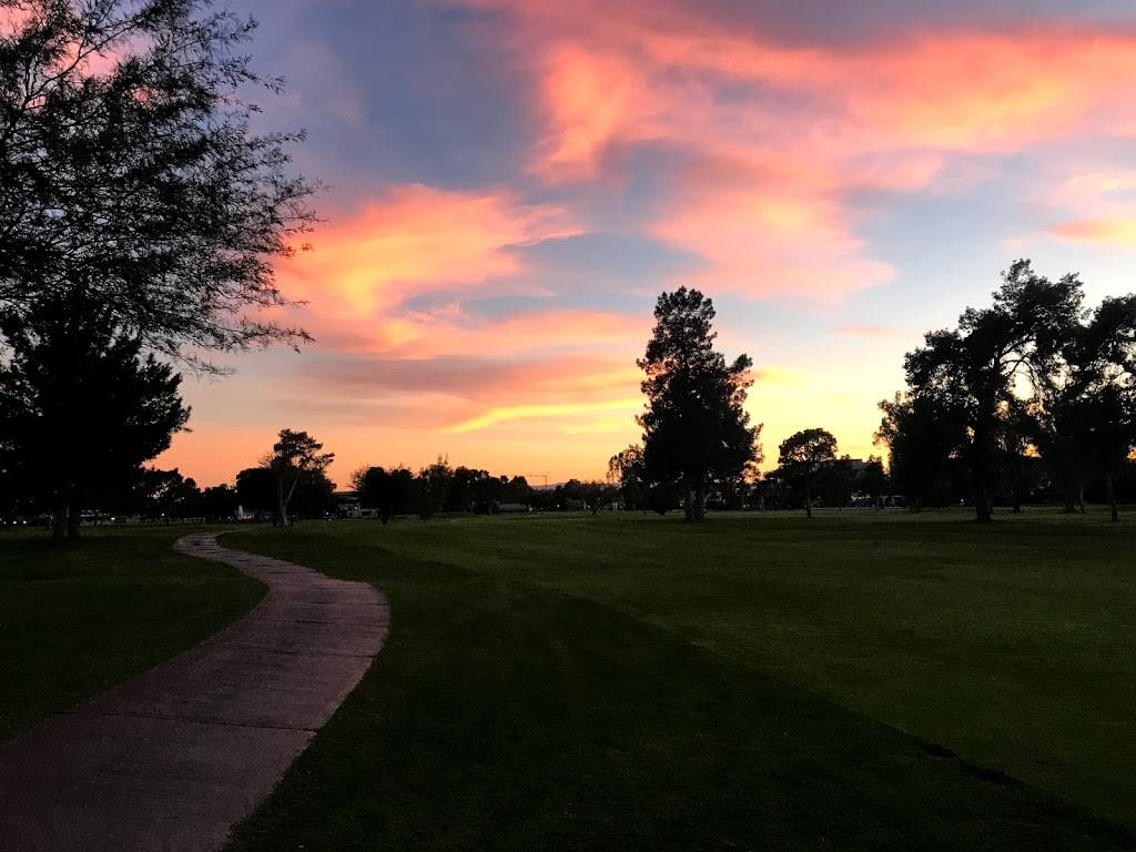 Superstition Springs Golf Club | restaurant | 6542 E Baseline Rd, Mesa, AZ 85206, USA | 4809855622 OR +1 480-985-5622