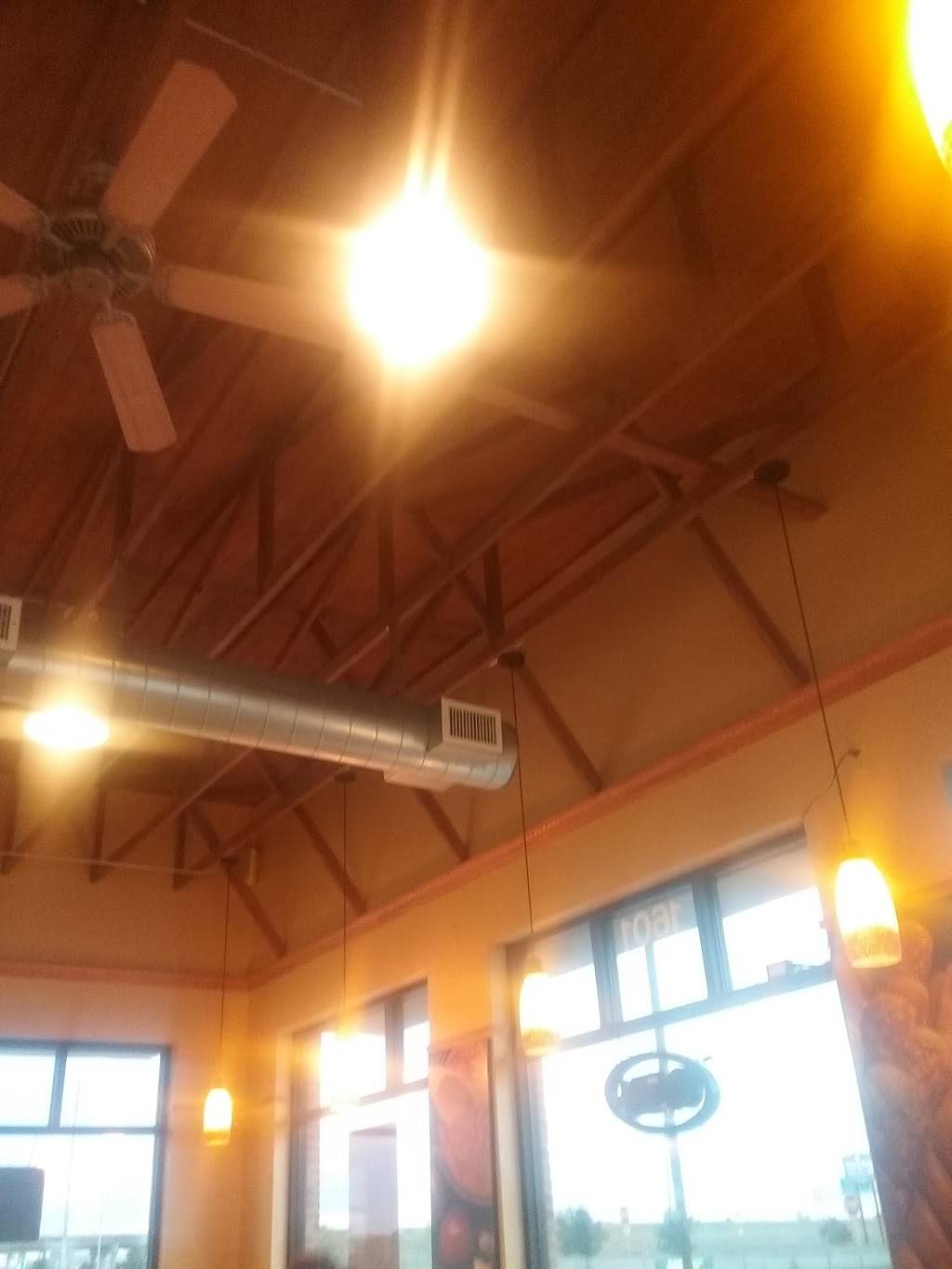 Subway | meal takeaway | 1601 S Kansas Ave, Newton, KS 67114, USA | 3162832934 OR +1 316-283-2934