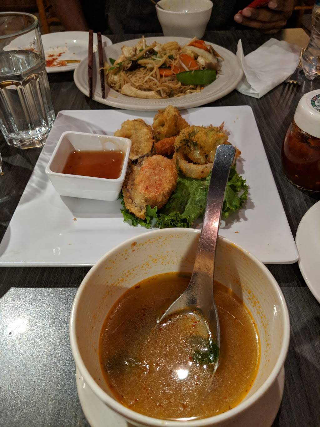 Silver Spoon Thai Restaurant | restaurant | 710 N Rush St, Chicago, IL 60611, USA | 3129447100 OR +1 312-944-7100