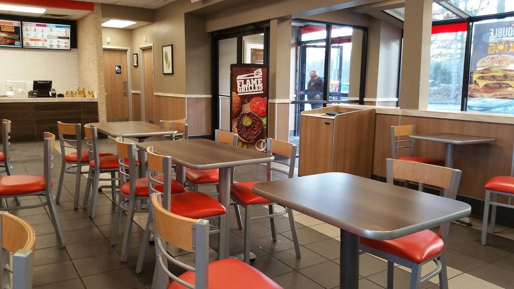 Burger King | restaurant | 902 Bridgeport Ave, Shelton, CT 06484, USA | 2039297290 OR +1 203-929-7290