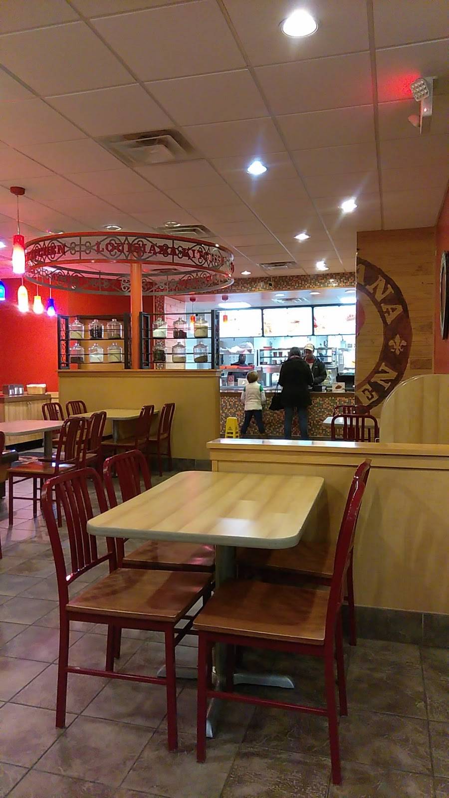 Popeyes Louisiana Kitchen | restaurant | 1709 Emmet St N, Charlottesville, VA 22901, USA | 4345298148 OR +1 434-529-8148