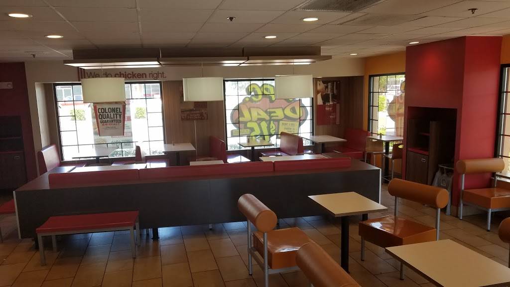 KFC | restaurant | 8050 E Indian School Rd, Scottsdale, AZ 85251, USA | 4807392908 OR +1 480-739-2908