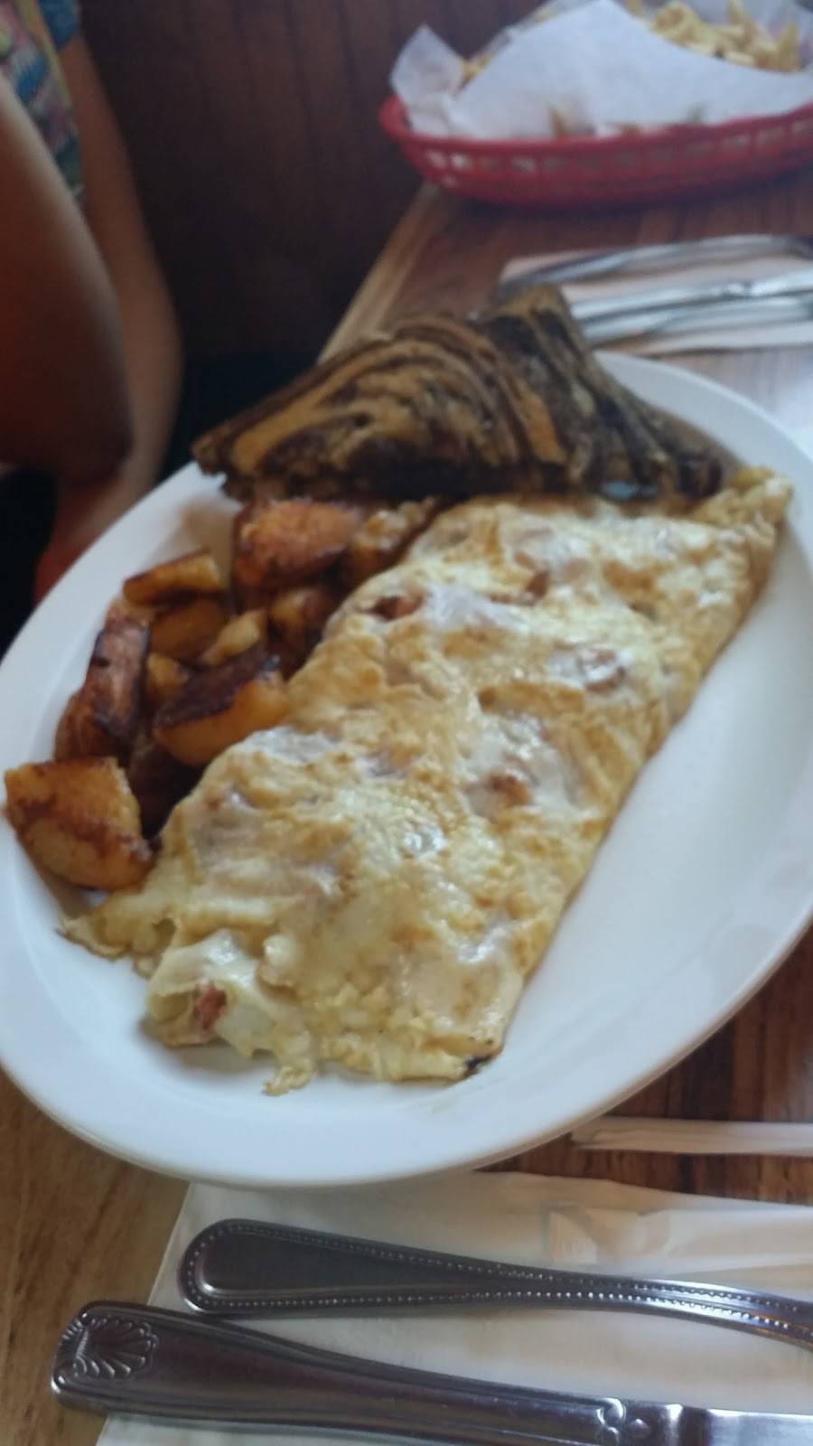 Cosmos Restaurant | restaurant | 136 Rabbit Rd, Salisbury, MA 01952, USA | 9784627070 OR +1 978-462-7070