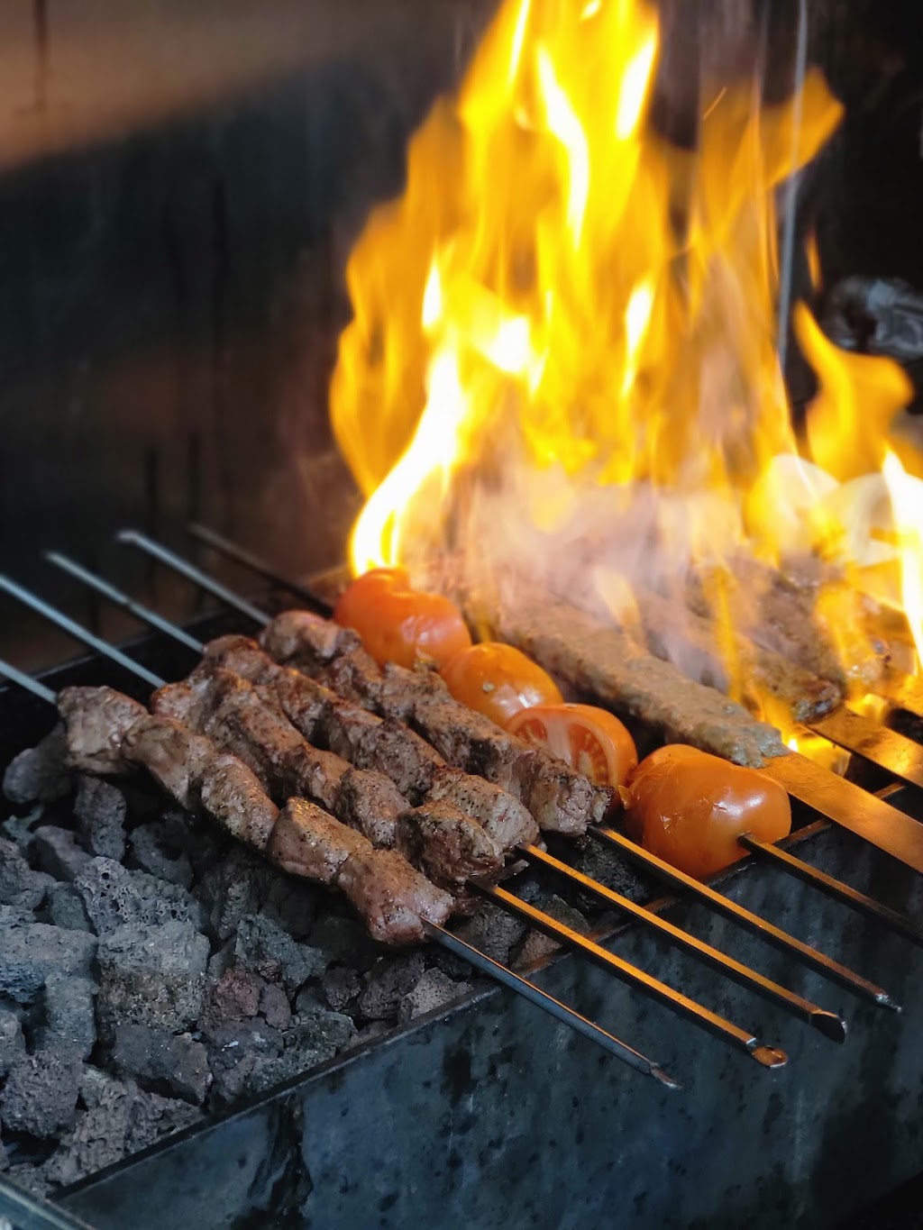 Edulis grill | restaurant | 16032 W Warren Ave, Detroit, MI 48228, USA | 3134069995 OR +1 313-406-9995