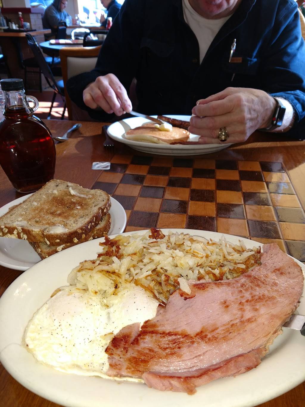 French Toast Pancake House | restaurant | 831 S 4th St, DeKalb, IL 60115, USA | 8157546900 OR +1 815-754-6900