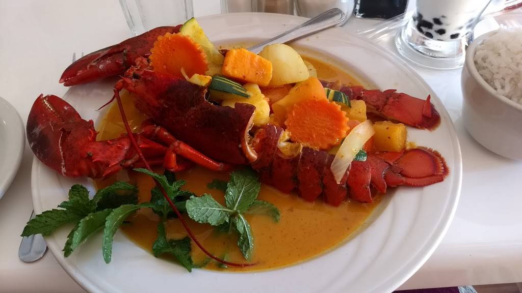 Thai Smile Restaurant | restaurant | 1505 Dixwell Ave, Hamden, CT 06514, USA | 2032889888 OR +1 203-288-9888