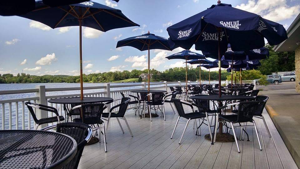 The Cove | restaurant | 14A158, Canyon Club Dr, Apple River, IL 61001, USA | 8154920277 OR +1 815-492-0277