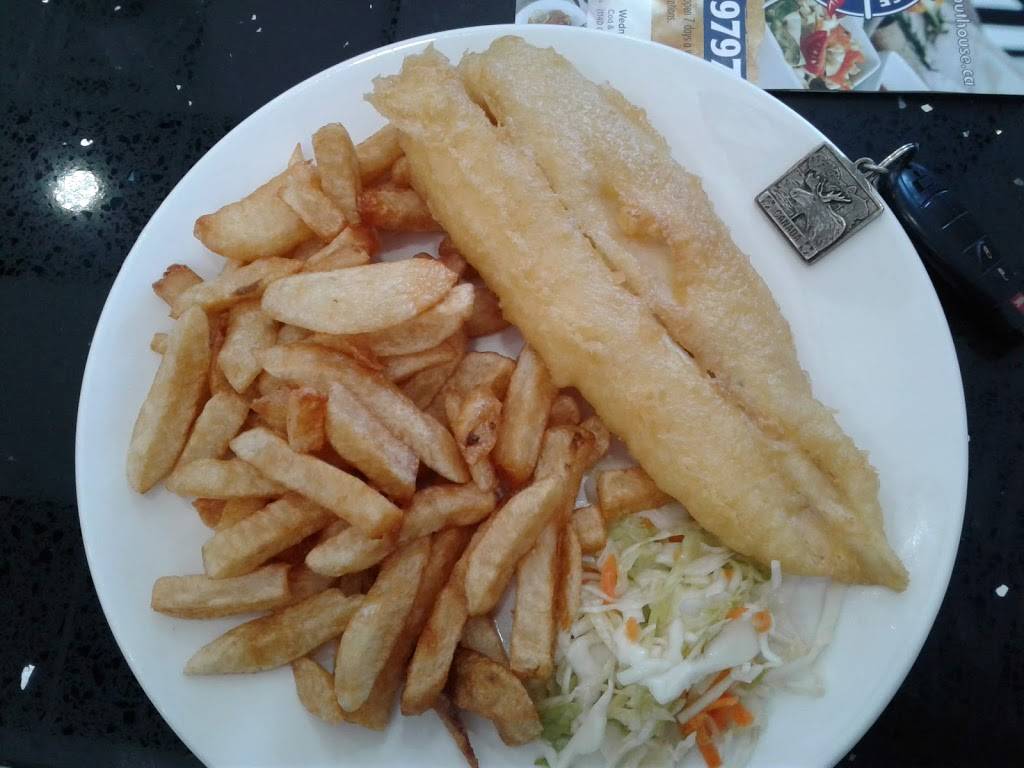 Halibut House Fish & Chips Barrie | restaurant | 627 Cundles Rd E, Barrie, ON L4M 0G9, Canada | 7057929797 OR +1 705-792-9797