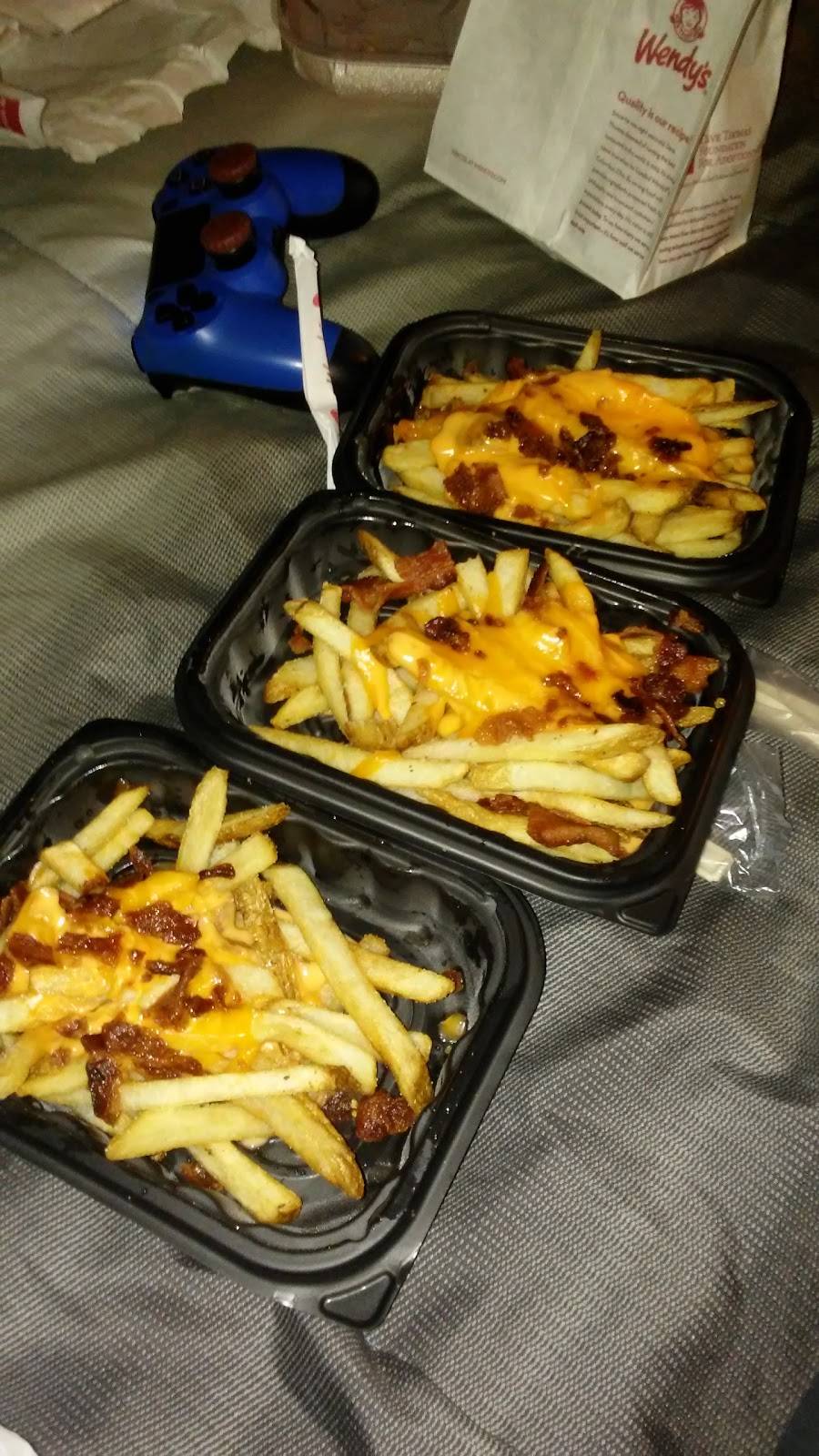 Wendys | restaurant | 400 Taylorsville Rd, Shelbyville, KY 40065, USA | 5026334099 OR +1 502-633-4099