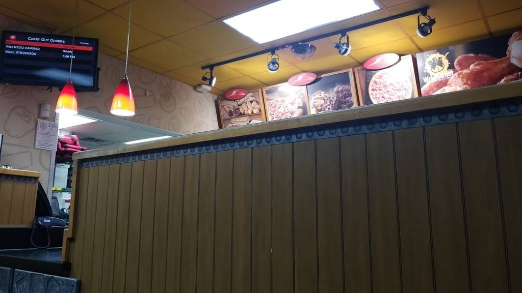 Pizza Hut | restaurant | 2930 Colorado Blvd, Los Angeles, CA 90041, USA | 8185522277 OR +1 818-552-2277