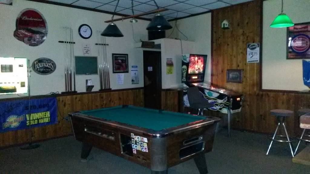 The Pump House | restaurant | 1507 Langley St SE, Grand Rapids, MI 49508, USA | 6164553960 OR +1 616-455-3960