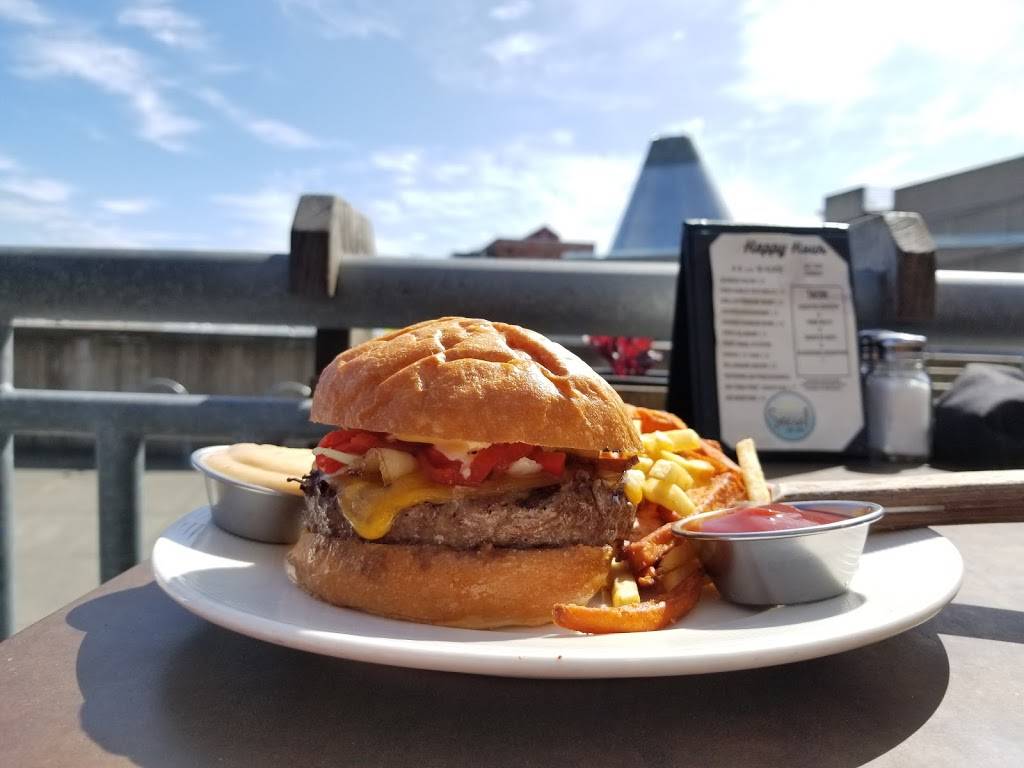 The Social Bar and Grill | restaurant | 1715 Dock St, Tacoma, WA 98402, USA | 2533013835 OR +1 253-301-3835