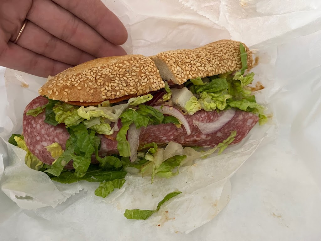 Dominicks Deli on Lee | restaurant | 2256 Lee Rd, Cleveland Heights, OH 44118, USA | 2164172675 OR +1 216-417-2675