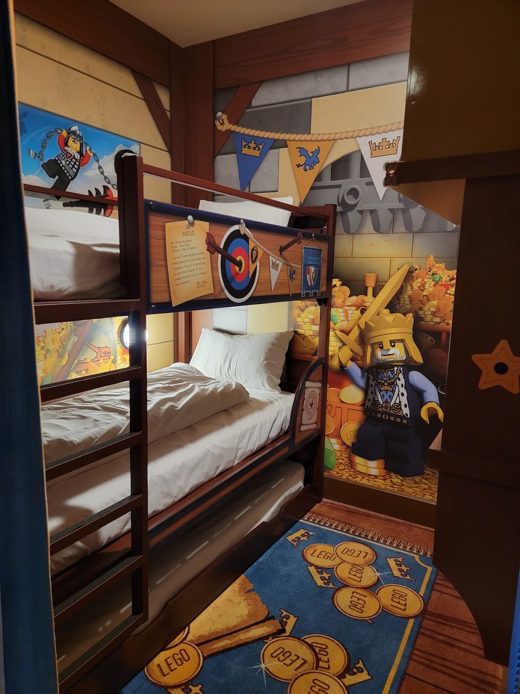 LEGOLAND Castle Hotel | restaurant | 1 Legoland Dr, Carlsbad, CA 92008, USA | 7604445601 OR +1 760-444-5601