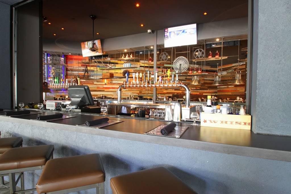 Tap42 Boca | restaurant | 5050 Town Center Cir #247, Boca Raton, FL 33486, USA | 5612355819 OR +1 561-235-5819