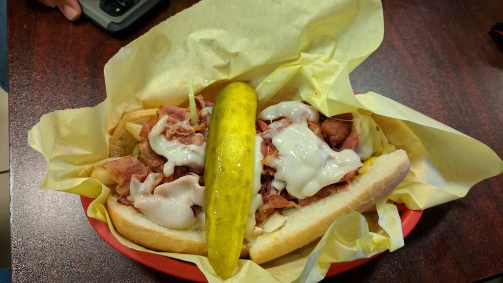 Corner Deli | meal takeaway | 980 Ontario Mills Dr, Ontario, CA 91764, USA | 9099878352 OR +1 909-987-8352