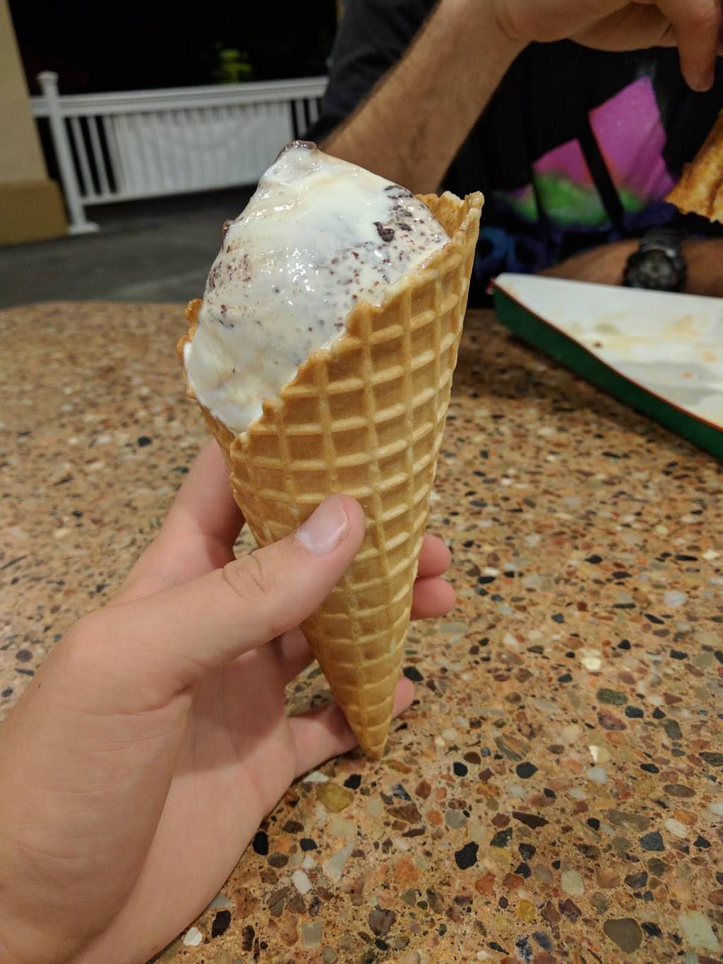 Beach Club Food Court | restaurant | Tarpon Blvd, Fripp Island, SC 29920, USA | 8438381510 OR +1 843-838-1510