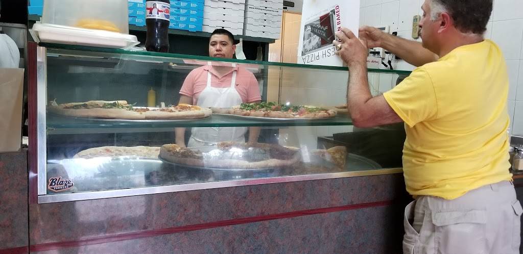 A & V Pizzeria | restaurant | 281 Morsemere Ave, Yonkers, NY 10703, USA | 9144233885 OR +1 914-423-3885