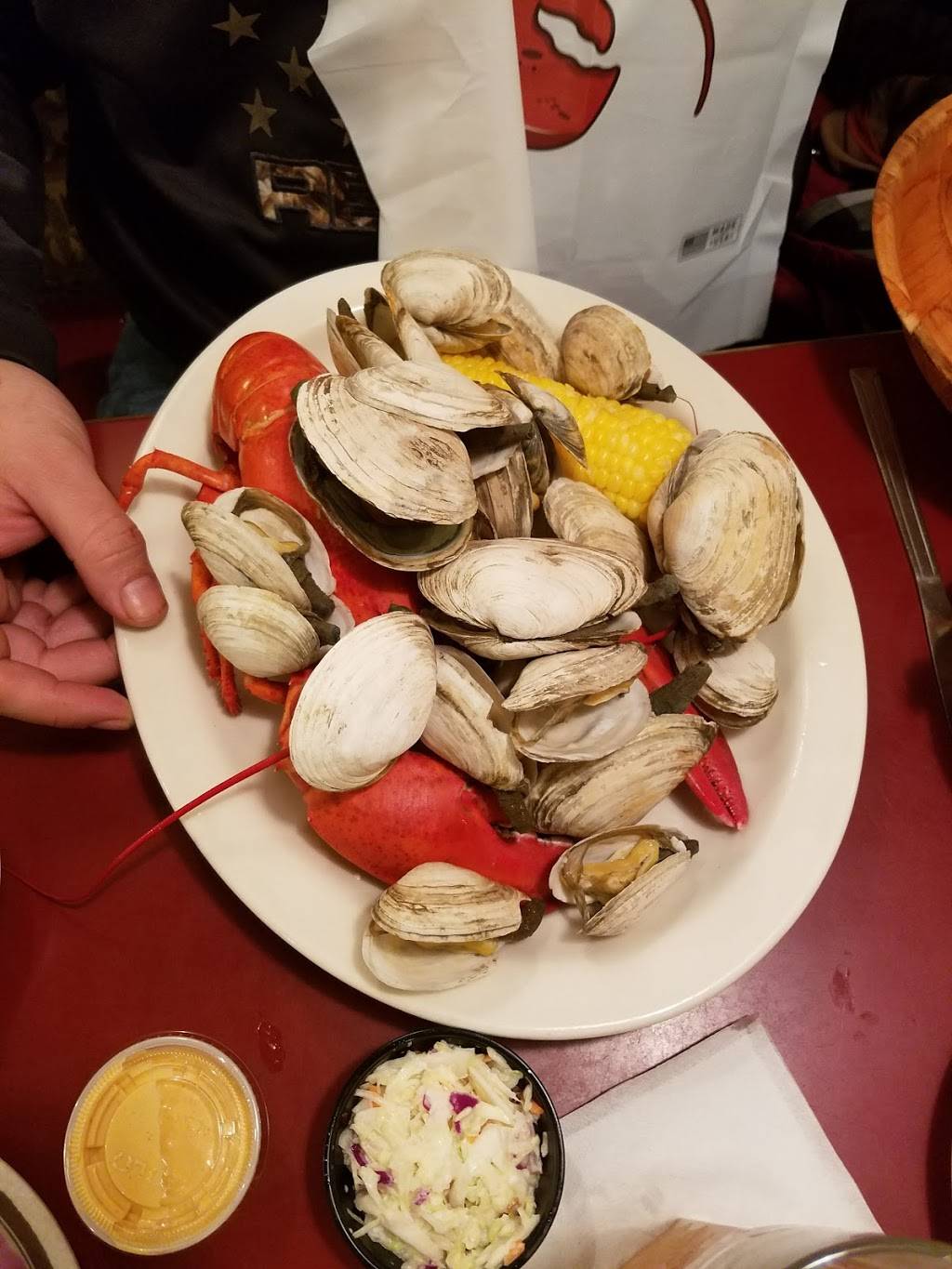 Lobster Boat Restaurant | restaurant | 453 Daniel Webster Hwy, Merrimack, NH 03054, USA | 6034245221 OR +1 603-424-5221