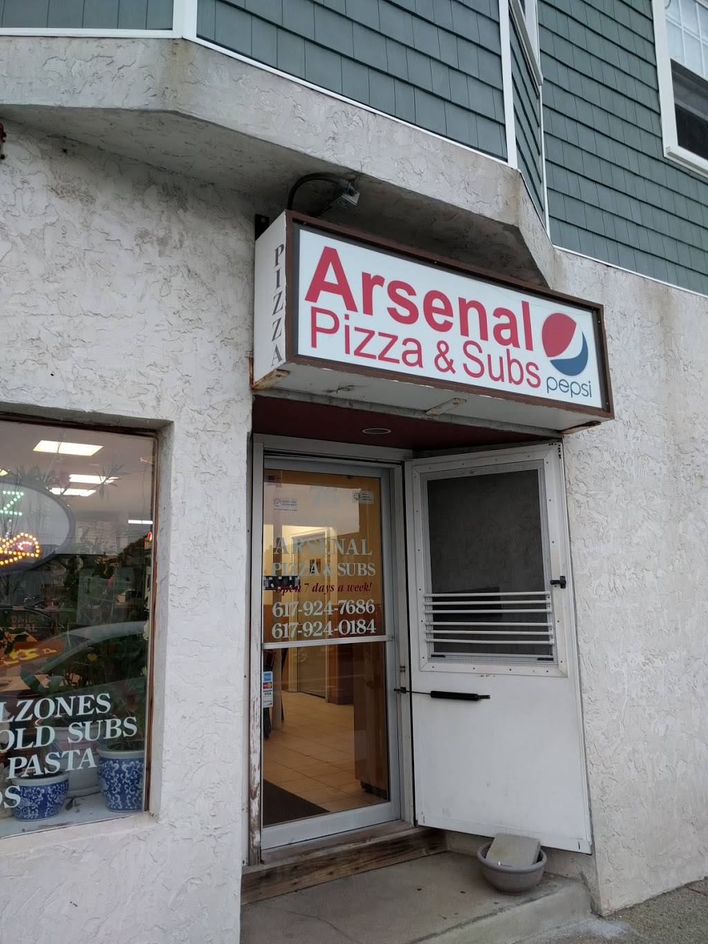 Arsenal Pizza | restaurant | 76 School St, Watertown, MA 02472, USA | 6179247686 OR +1 617-924-7686