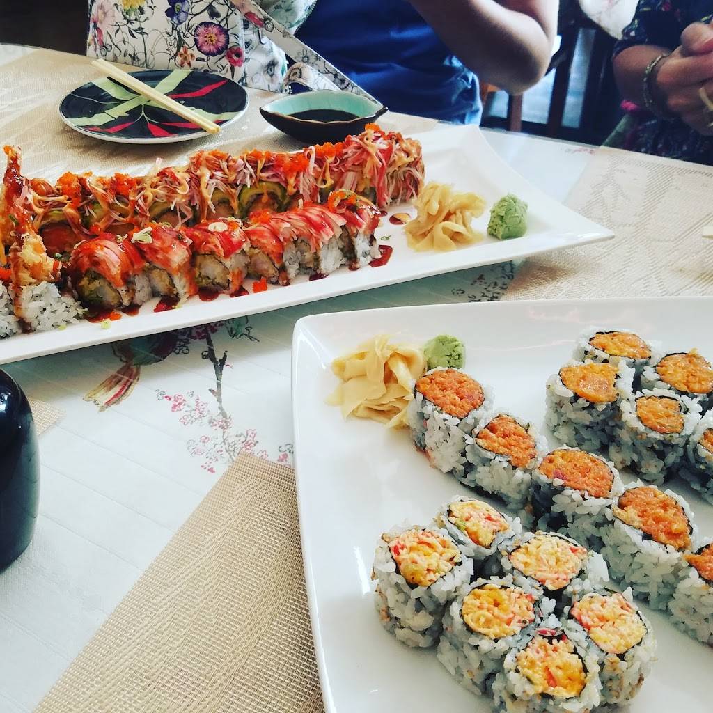 BlueWaterSushi | restaurant | 221 East St, Ludlow, MA 01056, USA | 4136101167 OR +1 413-610-1167