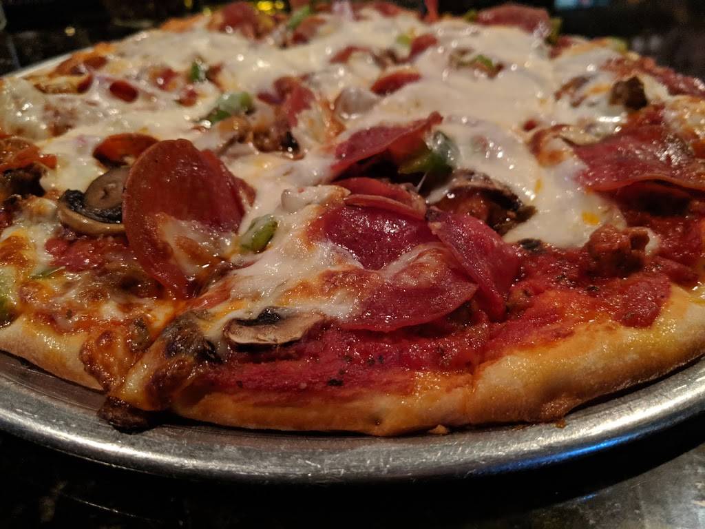 Sonnys Pizza Bistro | restaurant | 6594 NW 6th Dr, Des Moines, IA 50313, USA | 5152892555 OR +1 515-289-2555