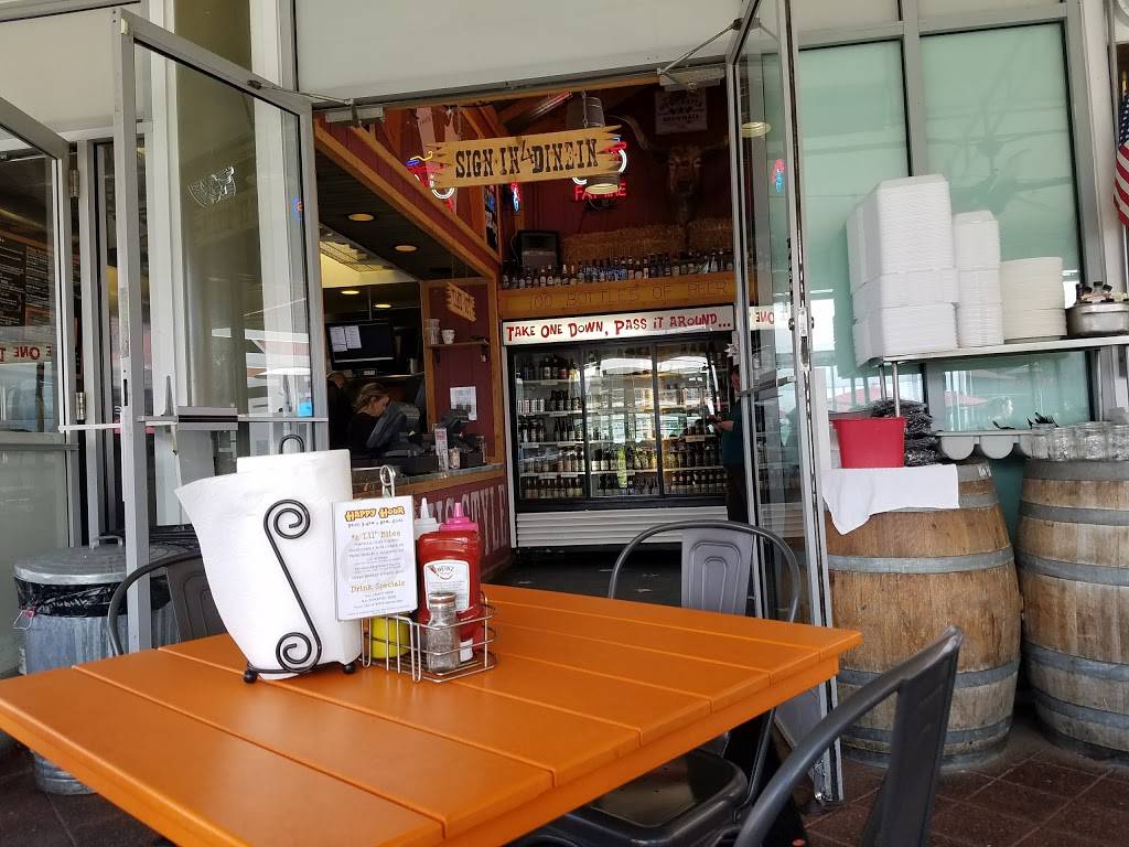 Lil Piggys Bar-B-Q | meal delivery | 1201 1st St, Coronado, CA 92118, USA | 6195220217 OR +1 619-522-0217