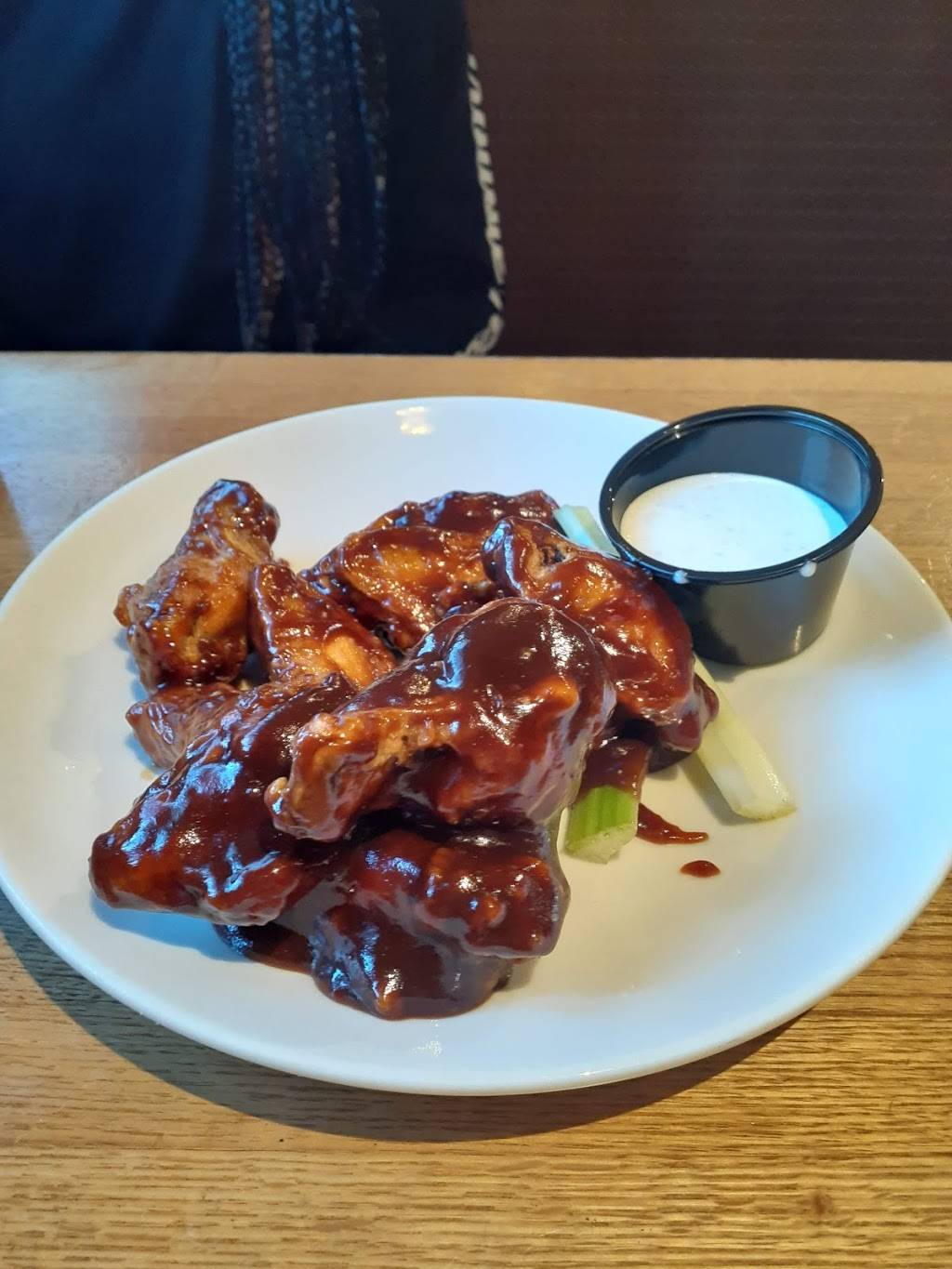 Applebees | restaurant | 3404 Rainbow Blvd, Kansas City, KS 66103, USA | 9132364224 OR +1 913-236-4224