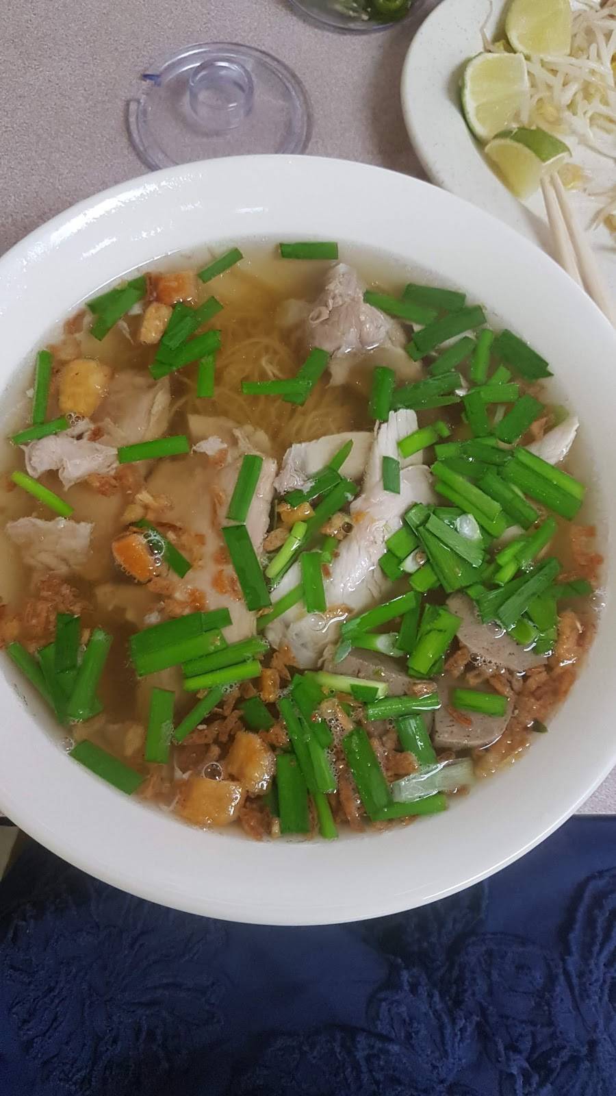 Dong Ba Restaurant | restaurant | 10815 Beechnut St #147, Houston, TX 77072, USA | 2814986520 OR +1 281-498-6520