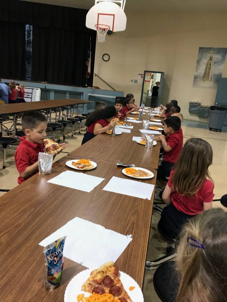 Little Caesars Pizza | meal takeaway | 5722 NE Antioch Rd, Gladstone, MO 64119, USA | 8164530000 OR +1 816-453-0000