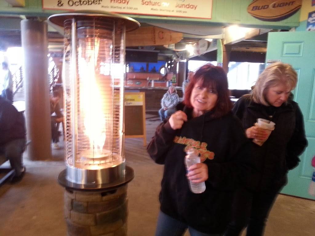 Gilgo Beach Inn | restaurant | Gilgo Beach Parking Lot (Ocean Parkway), Gilgo Beach, NY 11702, USA | 6318263339 OR +1 631-826-3339