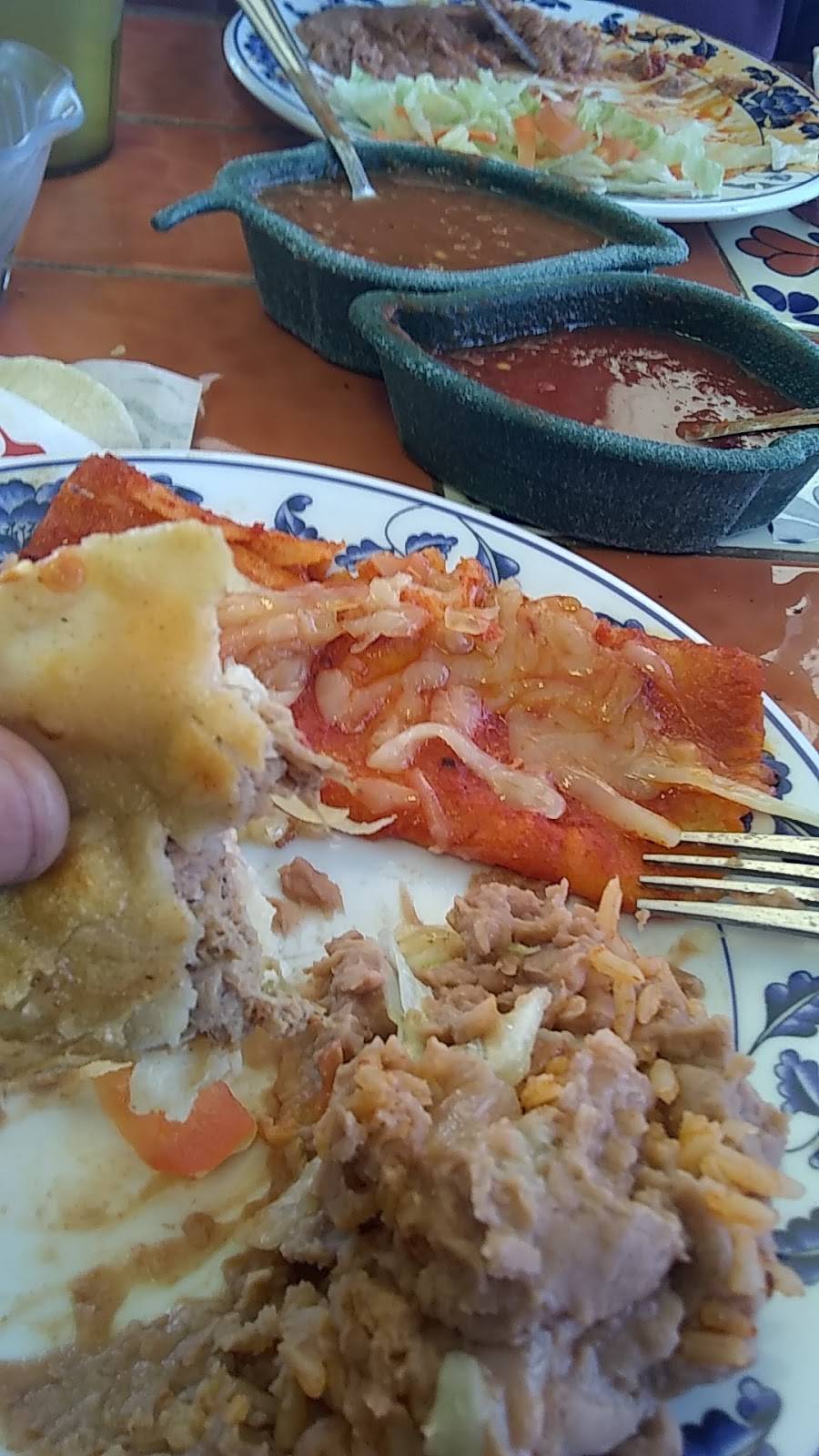 El Portal Del Bobby Ciros | restaurant | 8201 Diana Dr, El Paso, TX 79904, USA | 9154448400 OR +1 915-444-8400