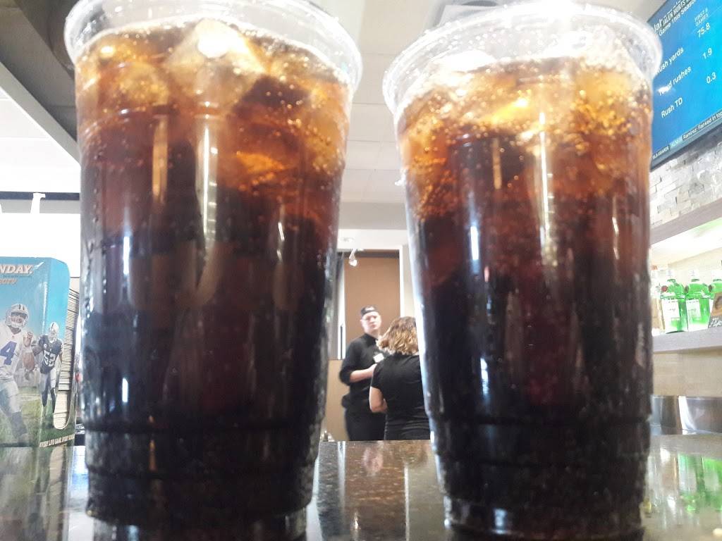 Hy-Vee Market Grille Express | restaurant | 4125 N Sheridan Rd #20, Peoria, IL 61614, USA | 3096865920 OR +1 309-686-5920