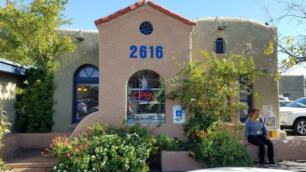 Blue Willow Restaurant & Gift Shop | restaurant | 2616 N Campbell Ave, Tucson, AZ 85719, USA | 5203277577 OR +1 520-327-7577