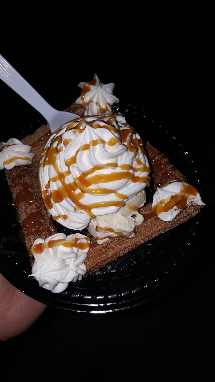 Cold Stone Creamery | bakery | 100 Main St #102, Safety Harbor, FL 34695, USA | 7277253696 OR +1 727-725-3696