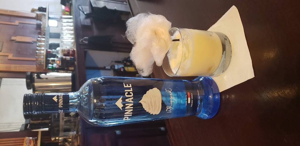 Shanes Bar & Grill | restaurant | 106 W 2nd St, Calumet, IA 51009, USA | 7122212740 OR +1 712-221-2740