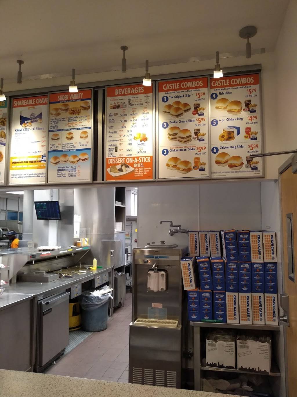 White Castle | restaurant | 5501 38th St, Indianapolis, IN 46254, USA | 8008432728 OR +1 800-843-2728