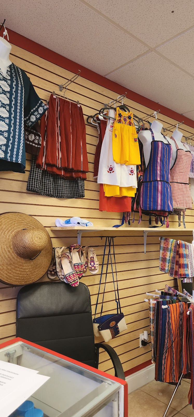 Tienda Guatemalteca | restaurant | 4037 SW 96th Ave, Olympia Heights, FL 33165, USA | 7862547153 OR +1 786-254-7153