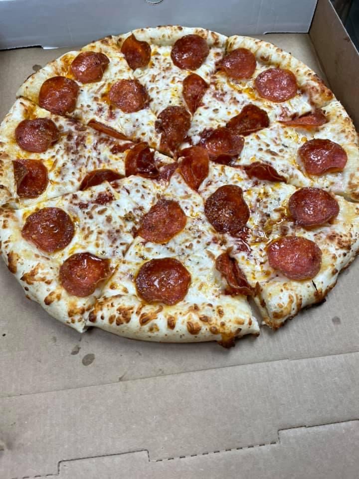 Vivs Country Store | restaurant | 21996 OH-664, South Bloomingville, OH 43152, USA | 7403321111 OR +1 740-332-1111