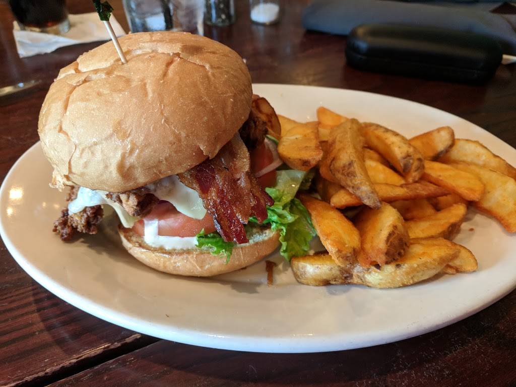 Sarnas Classic Grill | restaurant | 3939 University Ave NE, Columbia Heights, MN 55421, USA | 7637883939 OR +1 763-788-3939