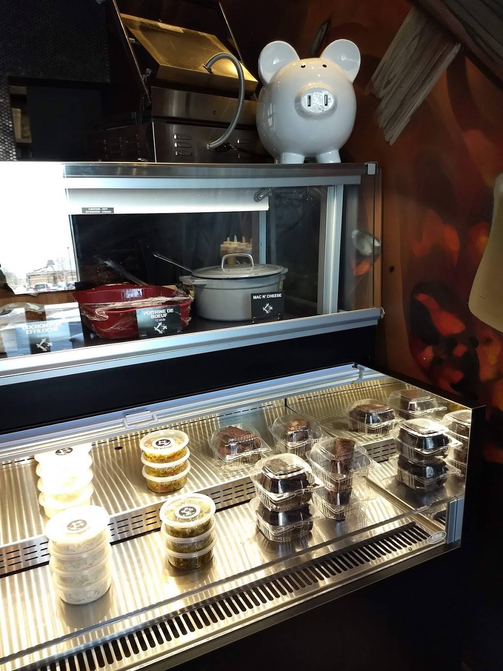 Au Cochon Fou | meal takeaway | 7848 Boulevard Champlain, LaSalle, QC H8P 1B3, Canada | 5145435535 OR +1 514-543-5535