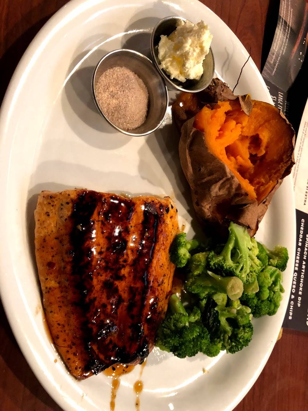 Ruby Tuesday | restaurant | 12037 Indian River Rd, DIberville, MS 39540, USA | 2283920881 OR +1 228-392-0881