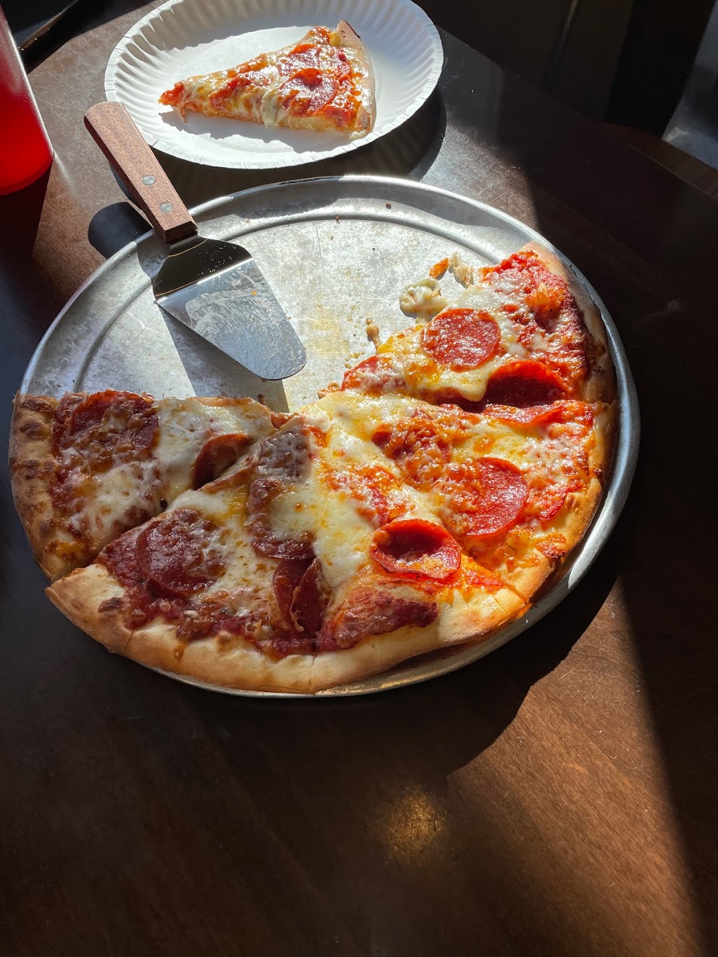 Growlers Pizza Grill | restaurant | 501 N 3rd St, McCall, ID 83638, USA | 2086347755 OR +1 208-634-7755