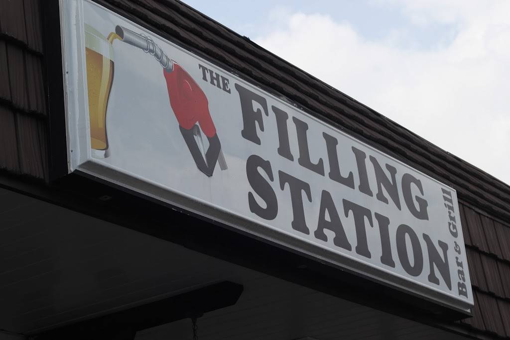 The Filling Station Bar & Grill | restaurant | 8765 Smoky Row Rd, Powell, OH 43065, USA | 6147619766 OR +1 614-761-9766