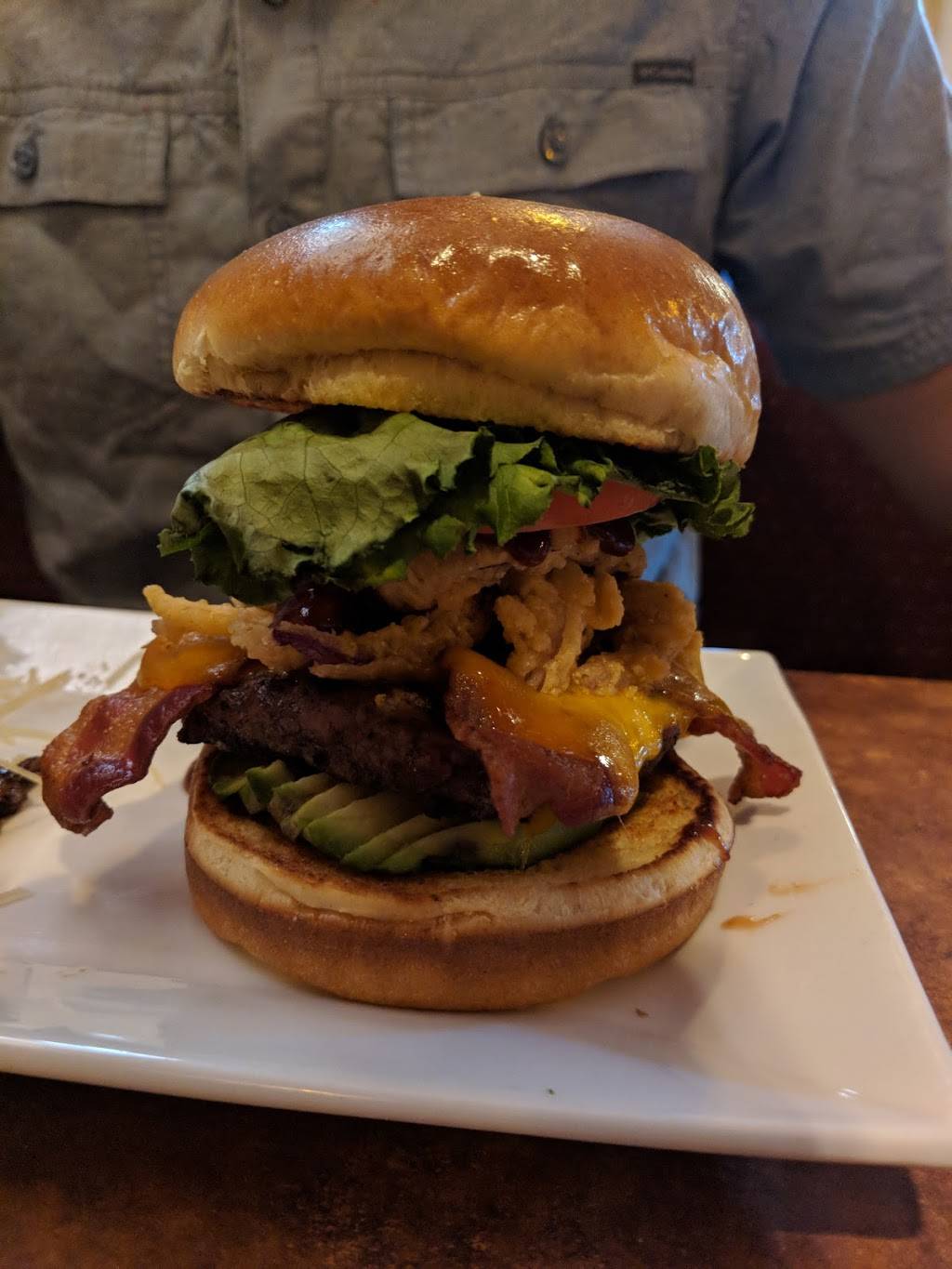 Craftsman Chop Co | restaurant | 6905 Sears Dr, Portage, MI 49024, USA | 2693272000 OR +1 269-327-2000